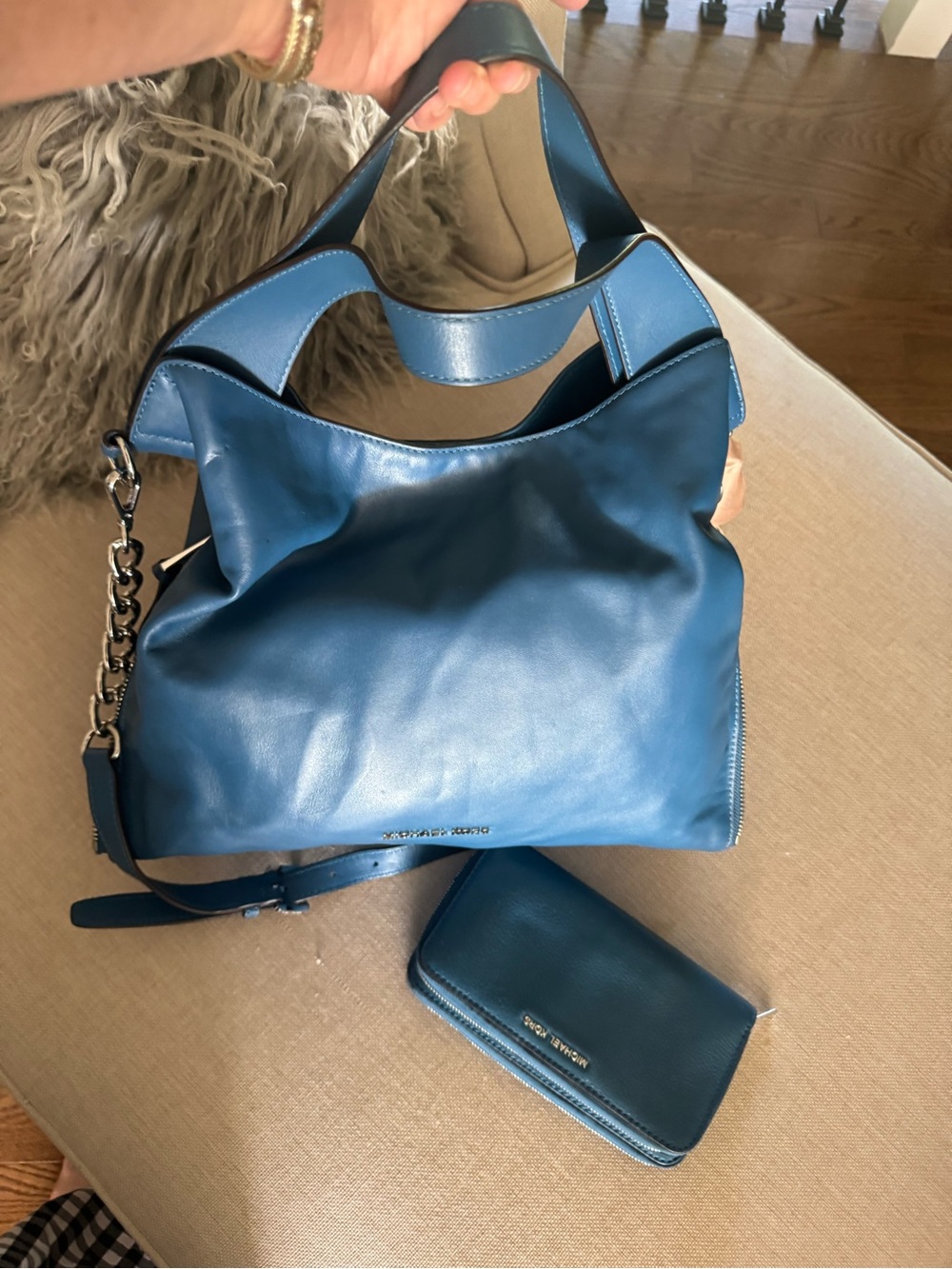 Michael Kors Blue Leather Tote with Matching Wallet - Picture 16 of 16